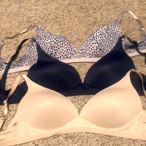 3 Ellen Tracy color themes Bras